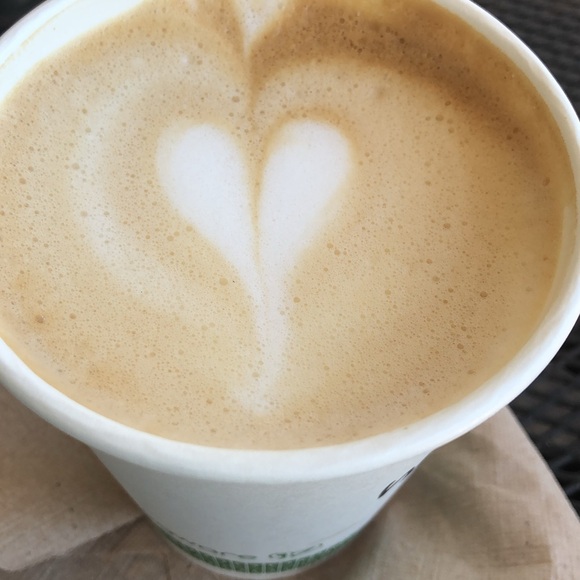 Meet your Posher, Melanie - Picture 5 of 6